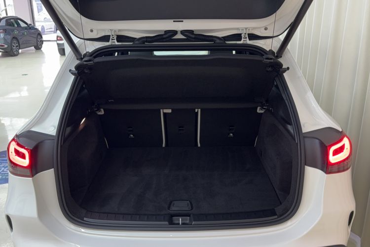 Used Mercedes-Benz EQA 2022 EQA 300 4MATIC Launch Edition