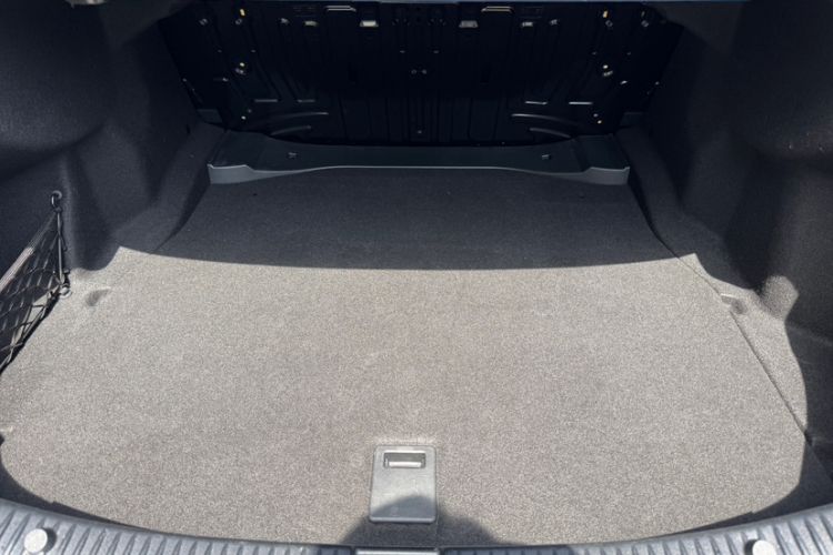 Used Mercedes-Benz C-Class 2017 Restyled C 200 Sport Edition Trunk