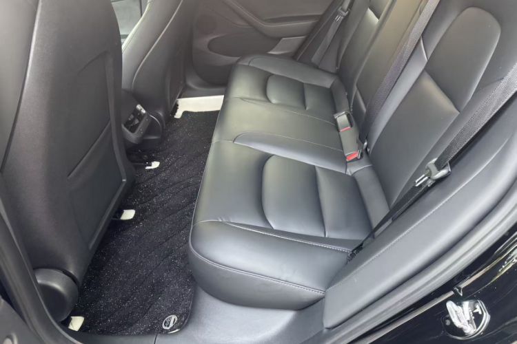 Used Tesla Model 3 2022 Rear-Wheel-Drive Version Interior 2
