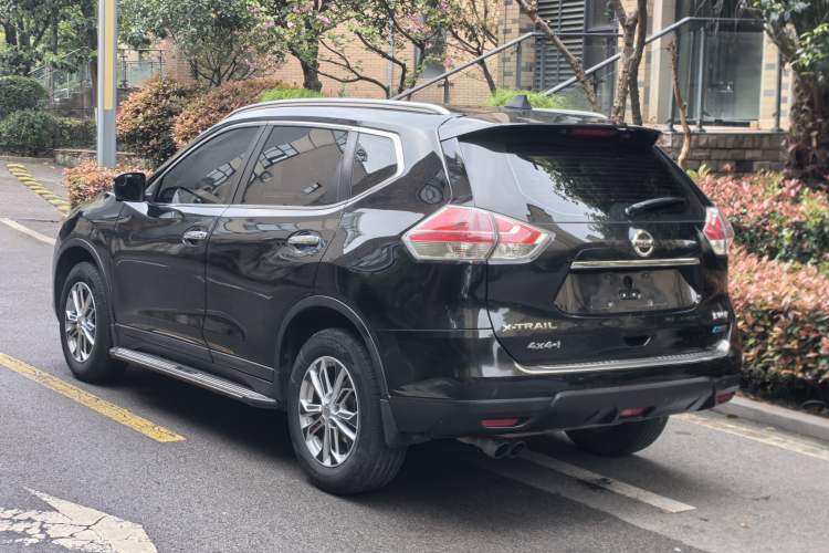 Used Nissan X-Trail 2015 2.0L CVT Comfort MAX Edition 2WD Exterior 3