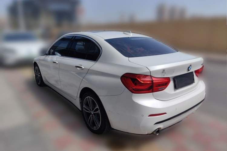 Used BMW 1 Series 2018 Facelifted 118i Sport Edition Exterior 5
