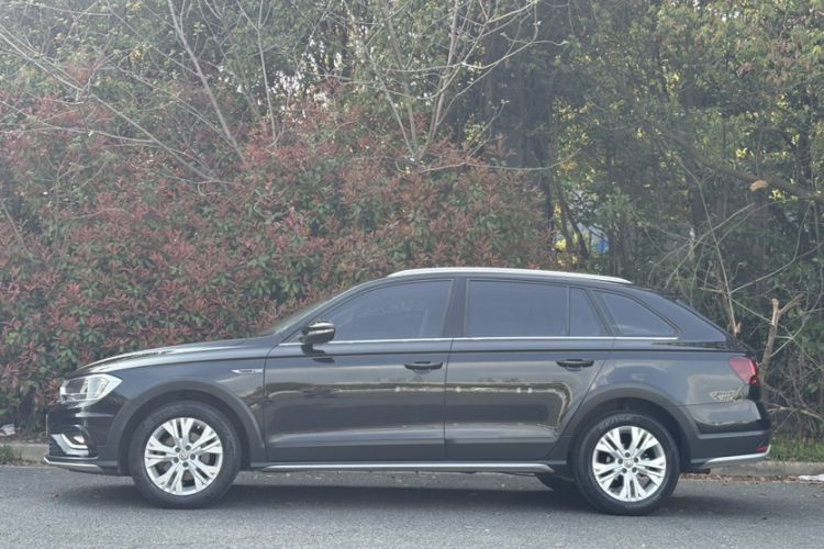 Used Volkswagen C-TREK 2017 1.6L Automatic Comfort Model
