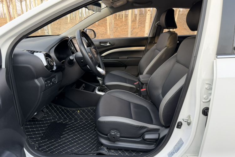 Used Kia kx1 Stonic 2021 1.4L Automatic Fun Edition
