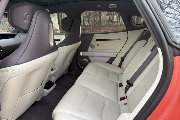 Used Avatr 06 2025 Pro Range-Extended Edition Exterior 9