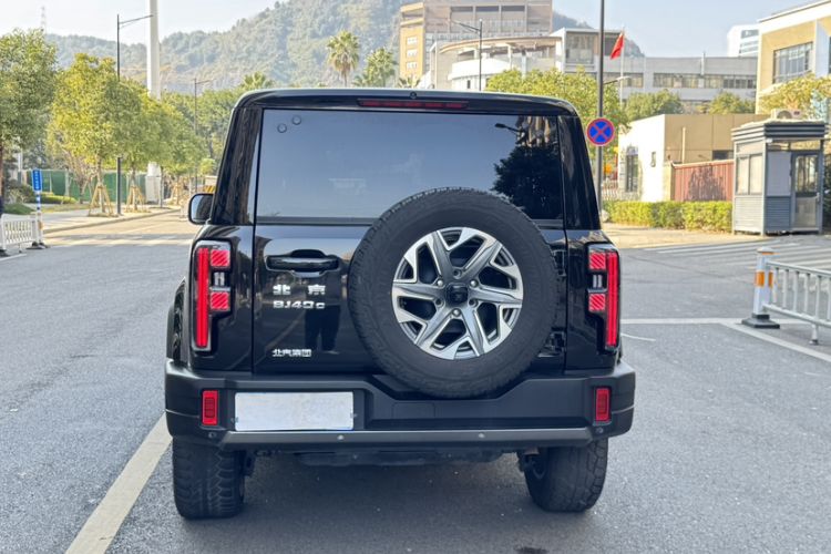 Used BAIC Off-Road BJ40 2024 2.0T All-New Urban Hunter Edition Chivalrous Style