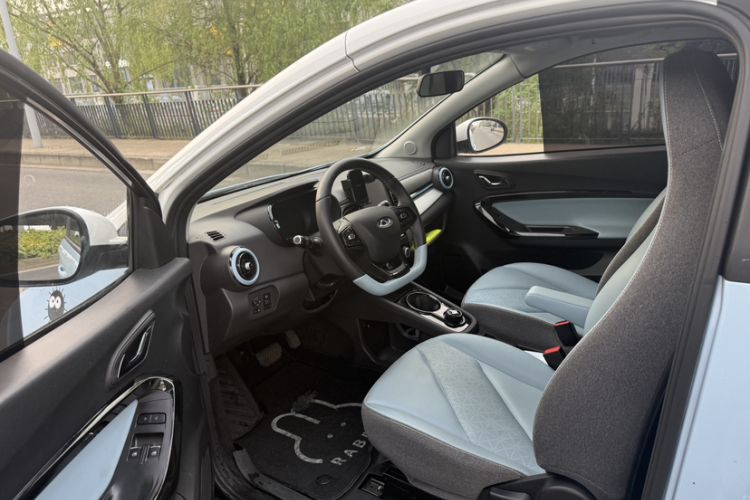 Used Chery QQ Little Ant 2023 251km True Love Edition Lithium Iron Phosphate Interior 4