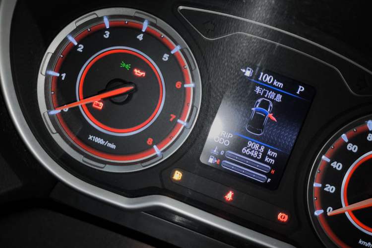 Used Haima S5 2018 1.5T CVT Flagship Model Odometer Close Up