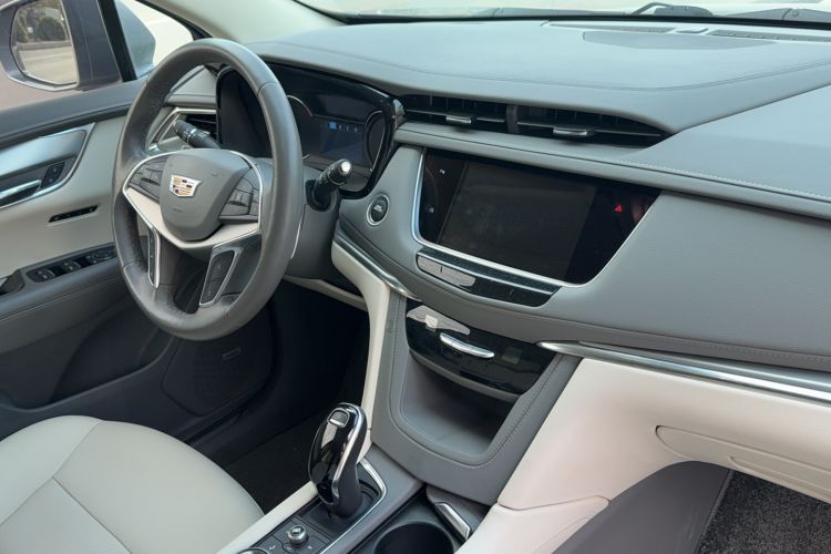 Used Cadillac XT5 2022 2.0T Four-Wheel Drive Luxury Version (Hummingbird Edition)
