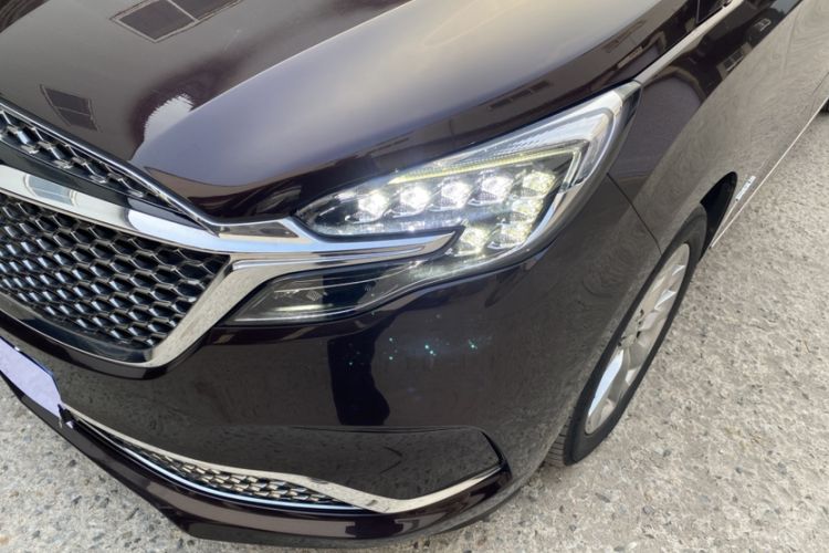 Used Buick GL8 2020 Avenir Avia Six-Seat Deluxe Edition Left Front Headlight