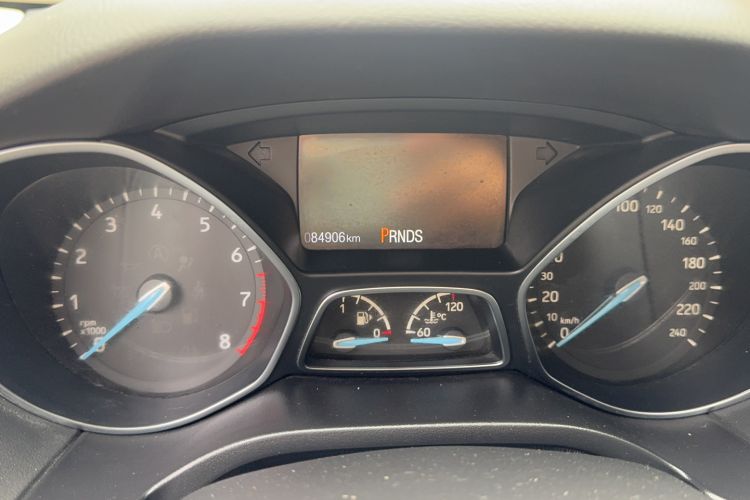 Used Ford Focus 2017 Sedan EcoBoost 180 Automatic Elite Model Odometer Close Up