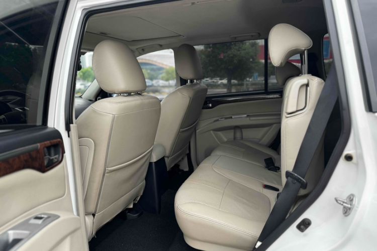 Used Mitsubishi Pajero Sport 2013 3.0L Automatic Two-Wheel Drive Luxury Edition