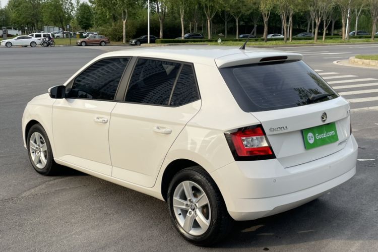 Used Skoda Fabia 2017 1.4L Automatic Car Enjoy Edition Exterior 1