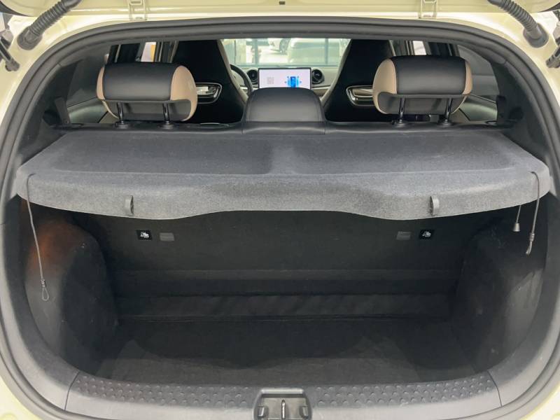 Used BYD Dolphin 2023 420 km Free Version — 18