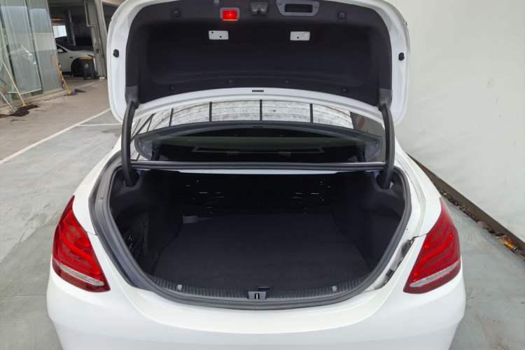 Used Mercedes-Benz C-Class 2016 C 200 L Sport Edition Exterior 9