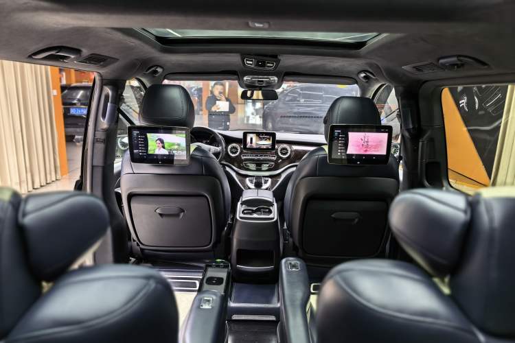 Used Mercedes-Benz V-Class 2018 V 260 L Prestige Extended Version China VI
