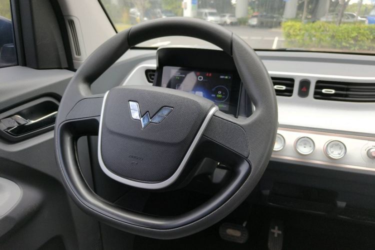 Used Wuling Hongguang MINIEV 2020 Enjoyment Model Lithium Iron Phosphate Interior 4