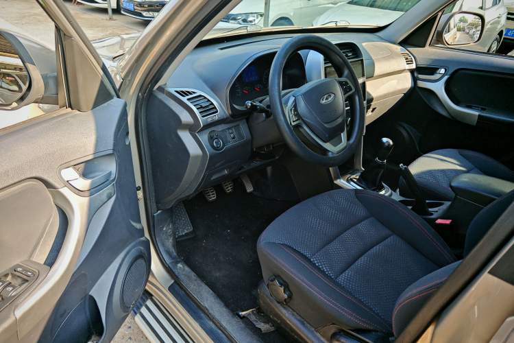 Used Chery Tiggo 3 2015 1.6L Manual Fashion Sport Edition
