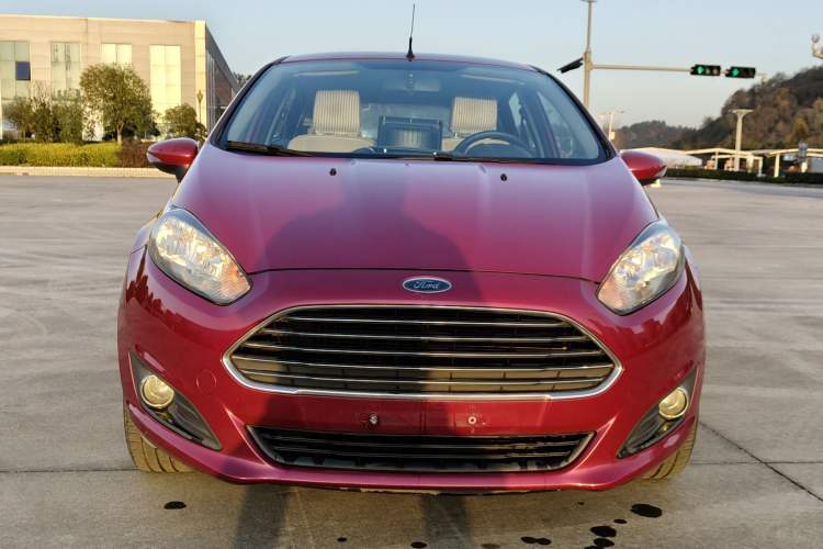 Used Ford Fiesta 2013 Hatchback 1.5L Automatic Fashion Edition