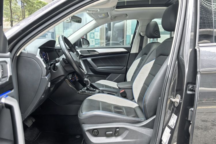 Used Volkswagen Tayron GTE Plug-in Hybrid 2020 1.4T Luxury Model Interior 6