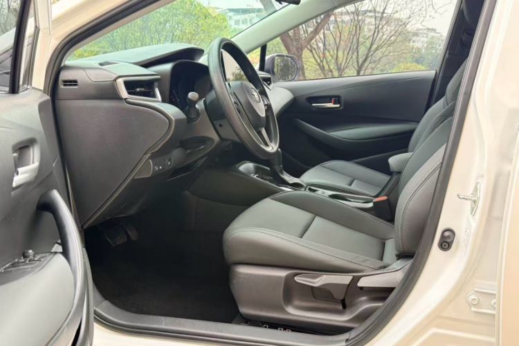 Used Toyota Levin 2023 Smart Electric Hybrid Dual-Engine 1.8L Leading Edition Interior 5