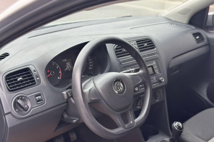 Used Volkswagen Polo 2016 1.4L Manual Fashion Model
