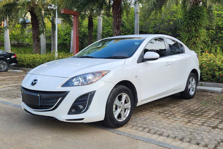 Used Mazda Mazda 3 2015 Sedan 1.6L Automatic Comfort Model
