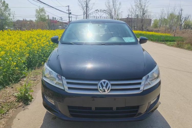 Used Volkswagen Santana 2015 1.6L Manual Comfort Edition Exterior 4