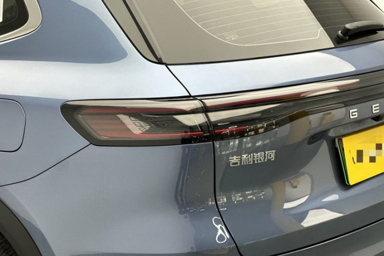 Used Geely Galaxy Galaxy Xingjian 7 EM-i 2025 120km Flagship Edition
