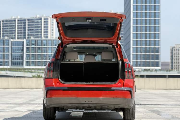 Used AION V 2024 Aion Tyrannosaurus 650 LiDAR Edition