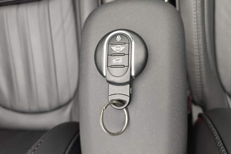 Used MINI MINI 2023 2.0T COOPER S CABRIO Artist
