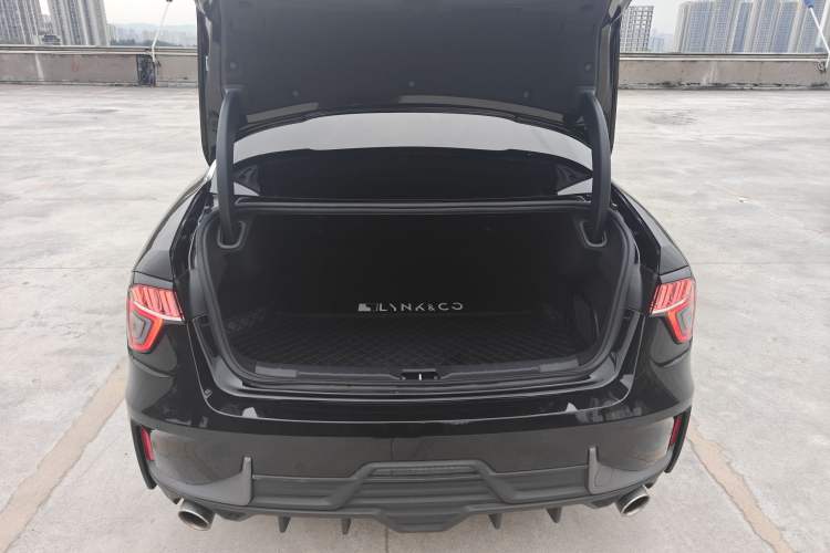 Used Lynk & Co 03 2022 1.5TD DCT JingPro
