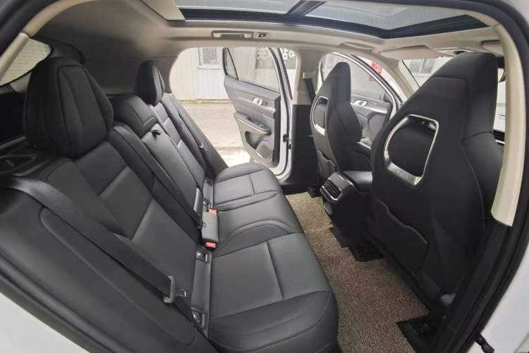 Used Lynk & Co 01 2021 2.0TD Two-Wheel-Drive Pro Trim