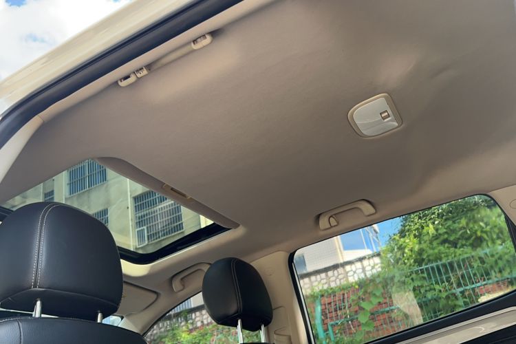 Used Geely Auto Vision X6 2016 1.8L Manual Luxury Model
