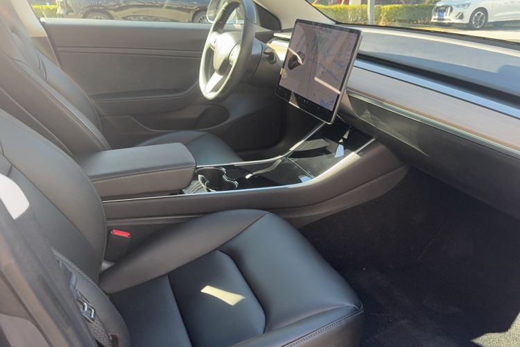 Used Tesla Model 3 2019 Standard Range Rear-Drive Upgraded Version