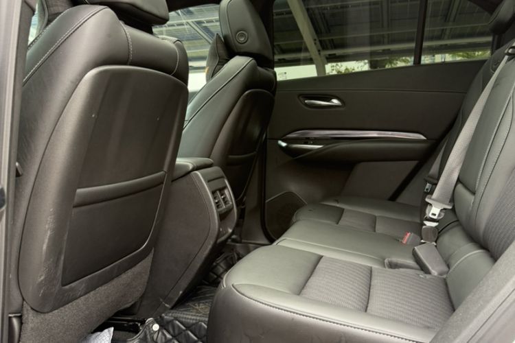 Used Cadillac XT4 2023 28T Two-Wheel Drive Fashion Edition
