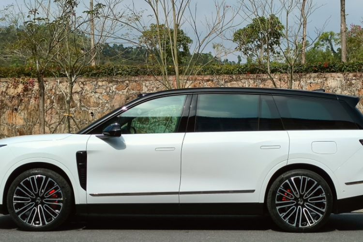 Used Nio ES8 2026 Model 6-seat Executive Signature Edition Exterior 5