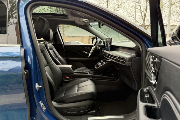 Used Lincoln Corsair 2020 2.0T Two-Wheel Drive Luxury Edition Interior 7