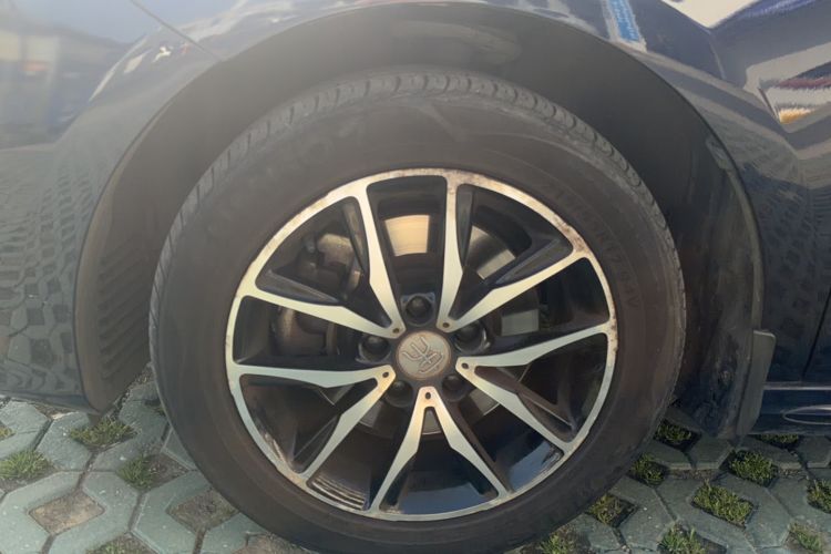 Used BYD Song MAX 2018 1.5T Automatic Smart Connect Elite Model with 6 Seats
