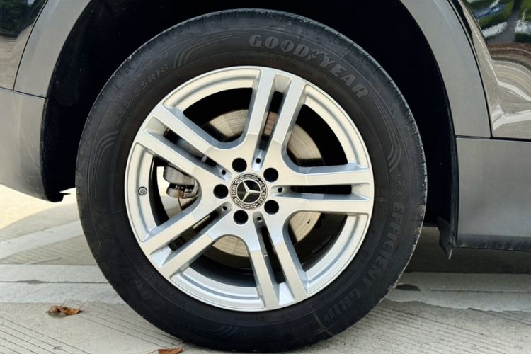 Used Mercedes-Benz GLB 2022 Second Facelift GLB 200 Fashion Edition Exterior 3