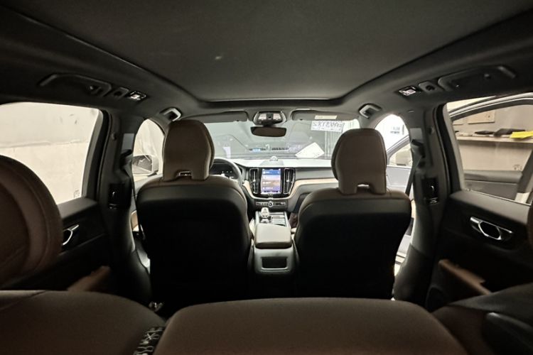 Used Volvo XC60 New Energy 2023 T8 Plug-in Hybrid Long-Range All-Wheel Drive Smart Luxury Edition