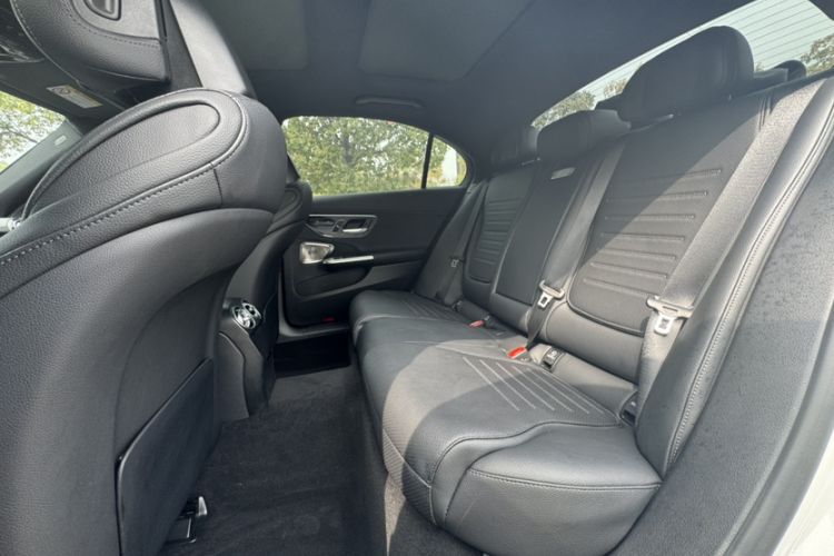 Used Mercedes-Benz C-Class 2024 C 260 L Brilliant Night Sports Edition Interior 10