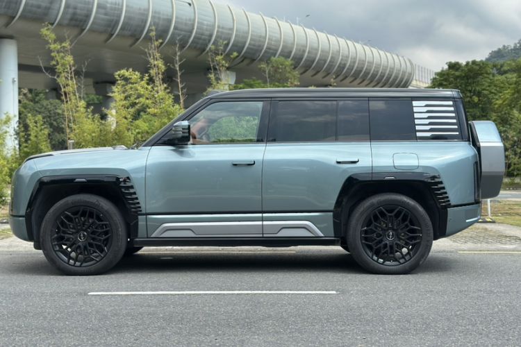 Used Yangwang U8 2023 Luxury Edition
