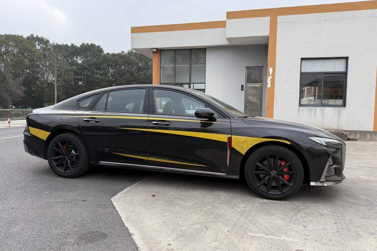 Used Hongqi H6 2025 2.0T ZhiShang Version