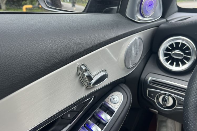 Used Mercedes-Benz C-Class 2016 C 200 Sport Edition Interior 5