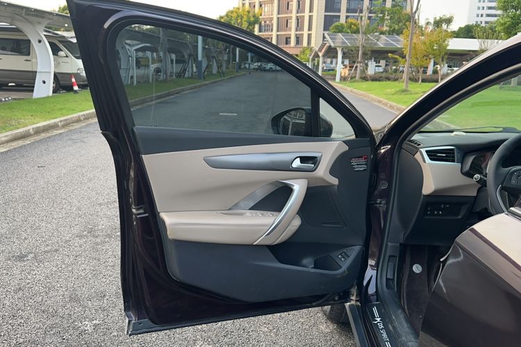 Used DS 6 2014 1.6T Luxury Edition THP160
