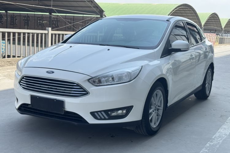 Used Ford Focus 2018 Sedan Classic 1.6L Automatic Trendy SmartDrive Edition