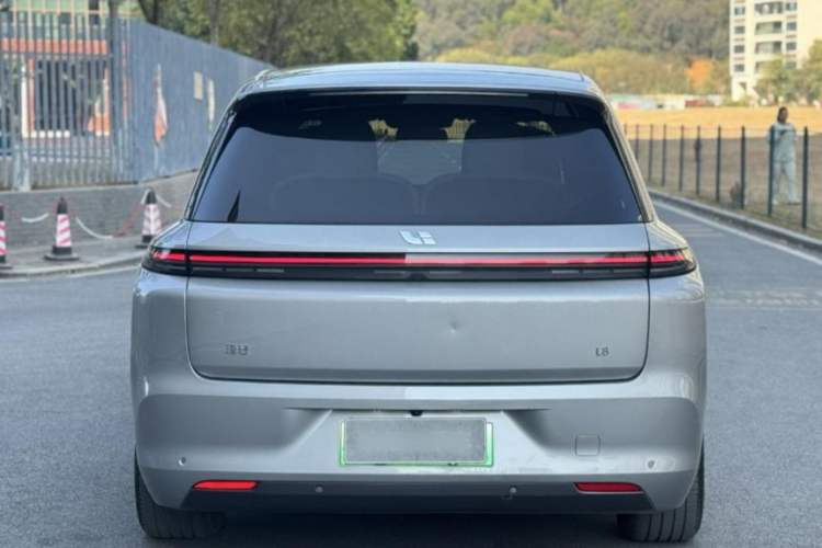 Used Li Auto L8 2023 Pro Model Exterior 4