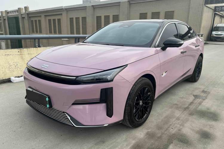 Used Geely Galaxy L6 2024 125km PLUS Dragon Edition