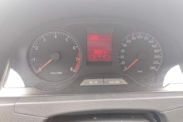 Used Volkswagen Santana 2015 1.4L Manual Fashion Edition
