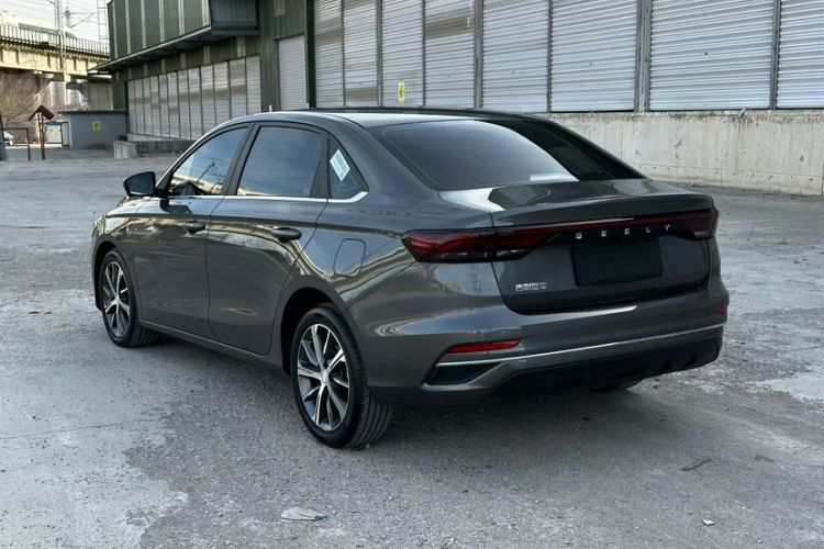 Used Geely Auto Emgrand 2023 4th Generation Champion Edition 1.5L CVT Prestige Model Exterior 4